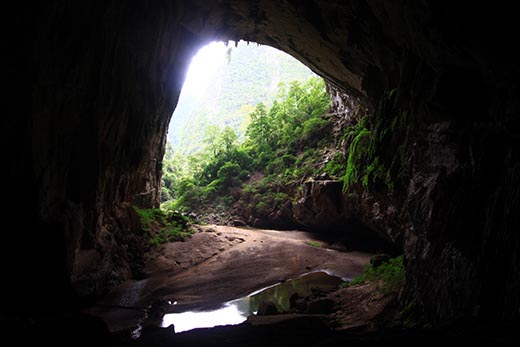 Где находится крупнейшая пещера в мире?