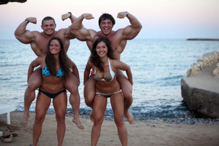 Top-35 Ridiculous Beach Photos