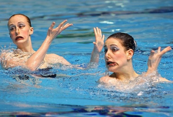 Witty Synchronized Swimming Captures: Hilarious Photo Compilation