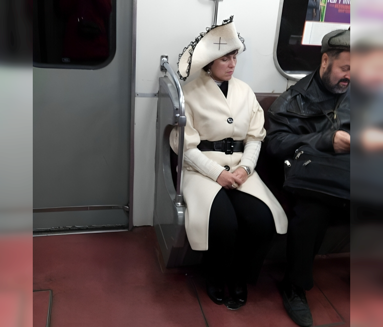 Laughter Underground: Comical and Strange Individuals in the Metro