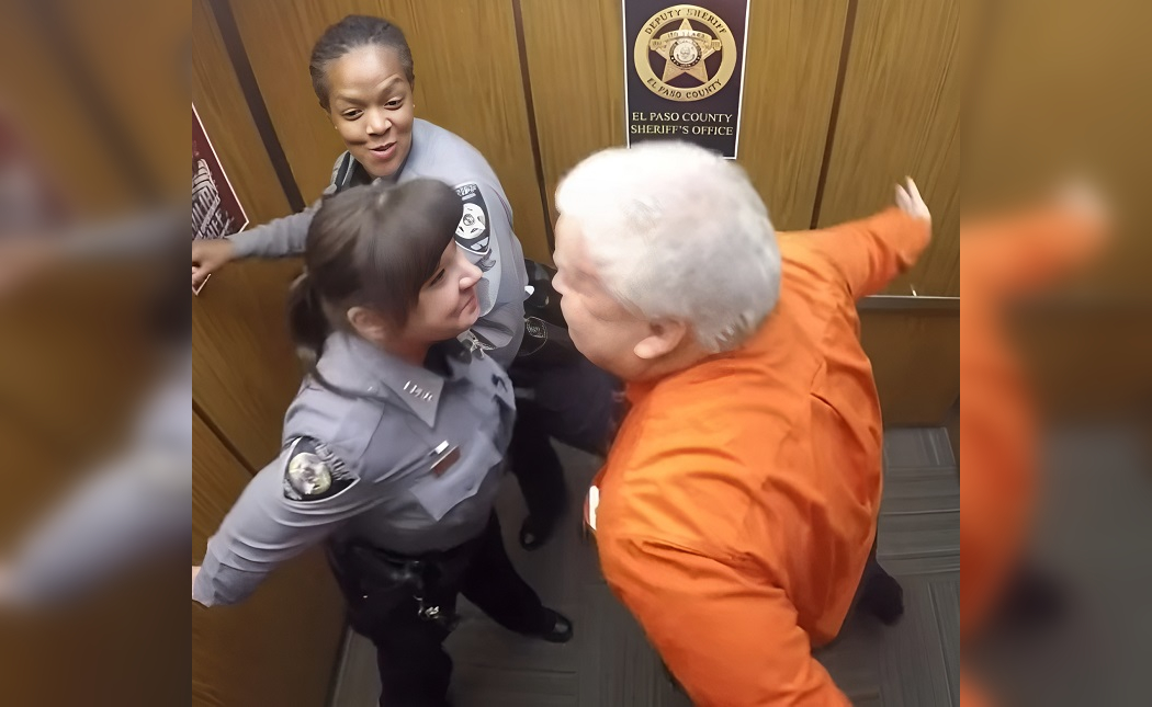 Elevator Antics: Hilarious Moments Caught on Camera