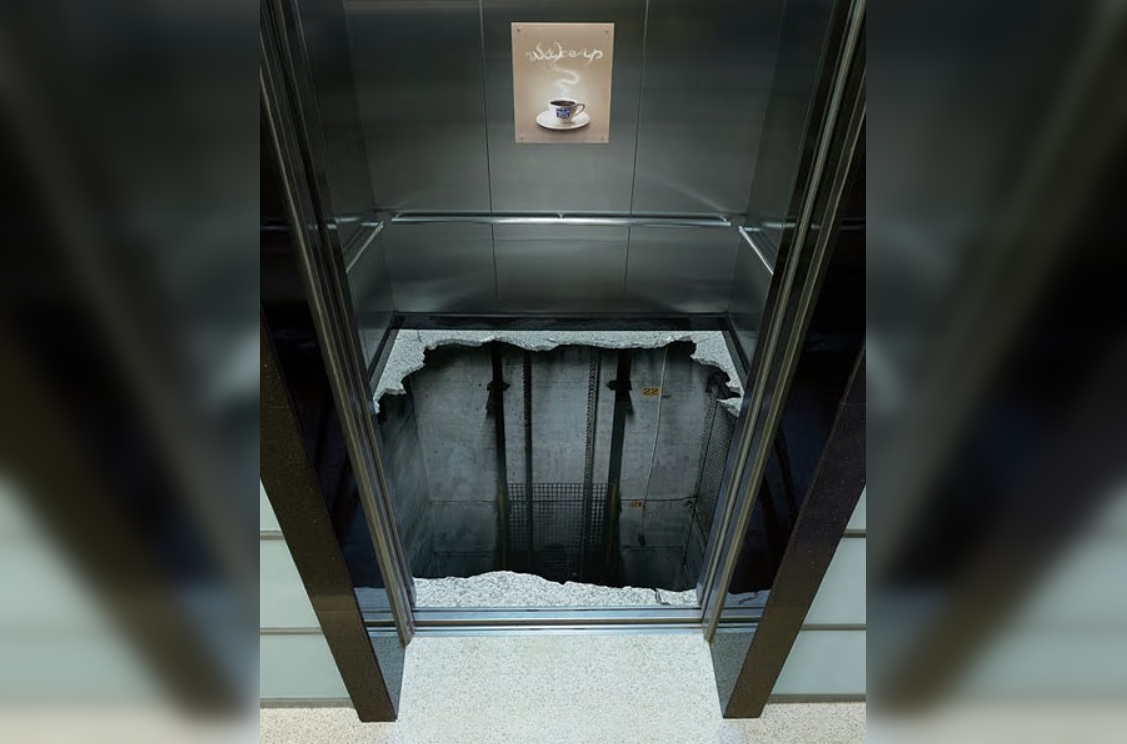 Elevator Antics: Hilarious Moments Caught on Camera
